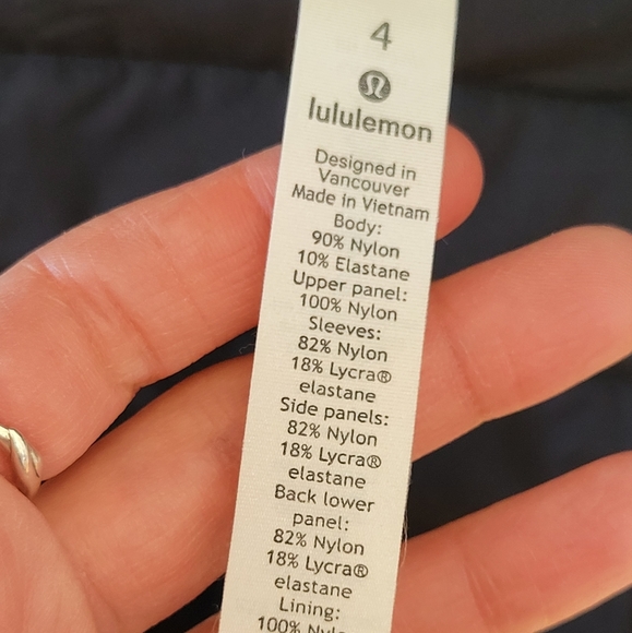 New Lululemon Black Down For It All Pullover Jacket 4 Quilted Stretch - Picture 11 of 14
